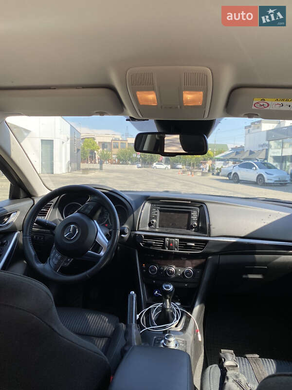 Седан Mazda 6 2014 в Ужгороде
