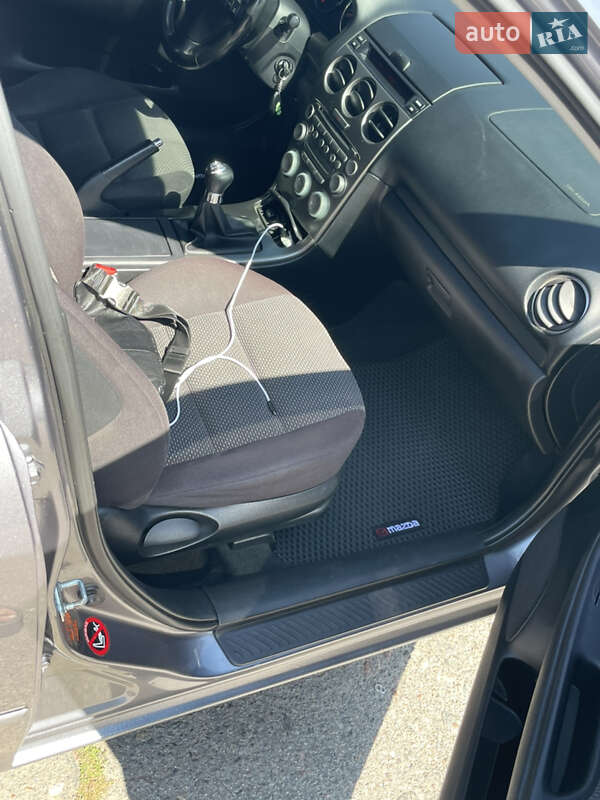 Седан Mazda 6 2003 в Николаеве