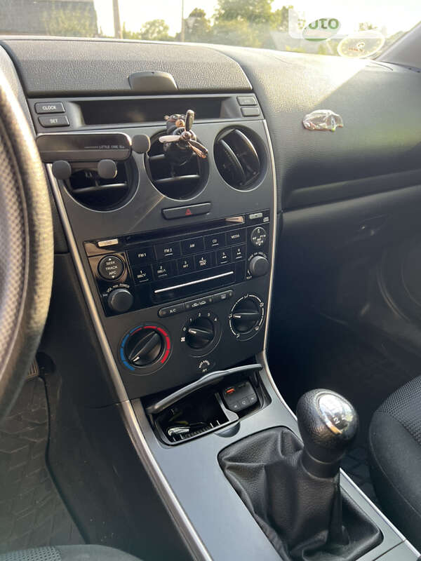 Седан Mazda 6 2006 в Чернигове