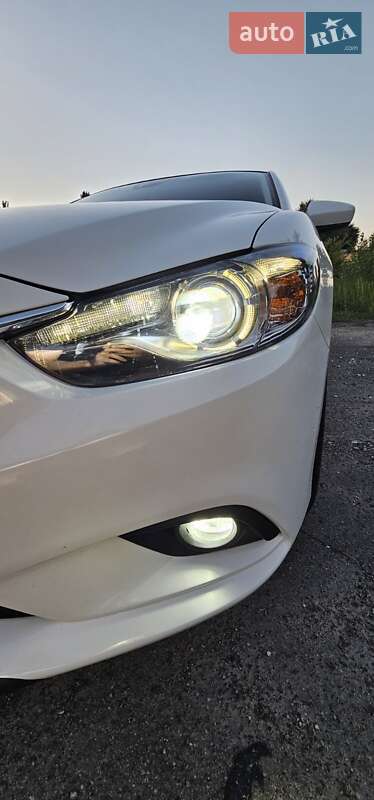 Седан Mazda 6 2014 в Києві