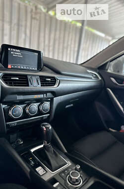 Седан Mazda 6 2016 в 