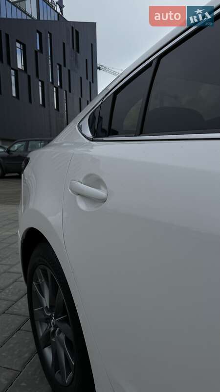 Седан Mazda 6 2018 в Ровно