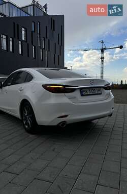 Седан Mazda 6 2018 в Ровно