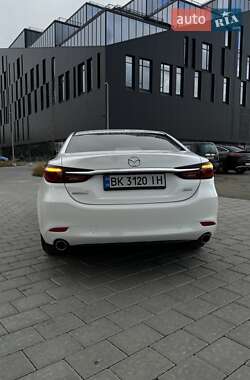 Седан Mazda 6 2018 в Ровно