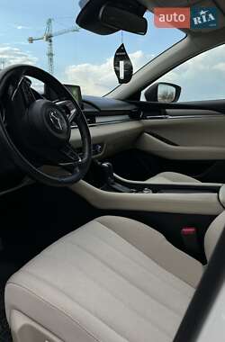 Седан Mazda 6 2018 в Ровно