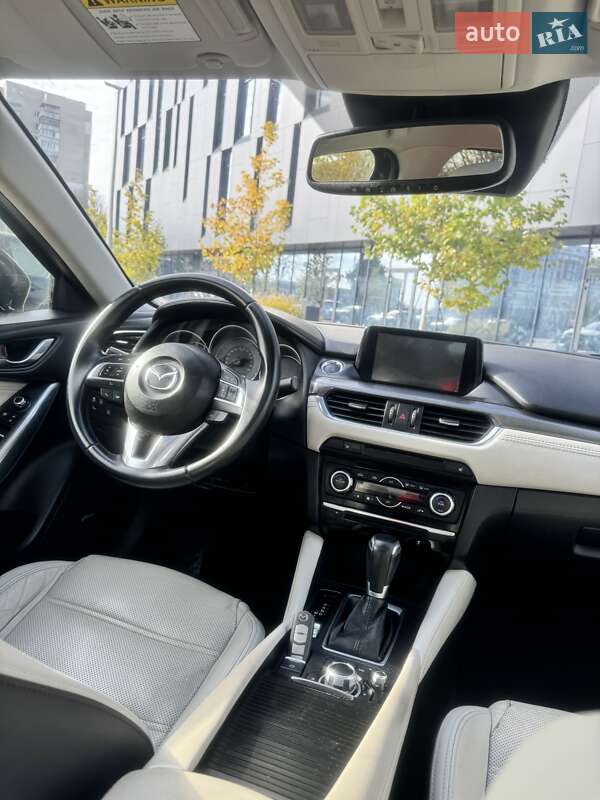 Седан Mazda 6 2016 в Ровно