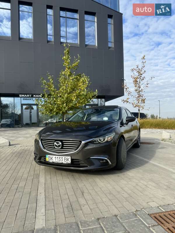 Седан Mazda 6 2016 в Ровно