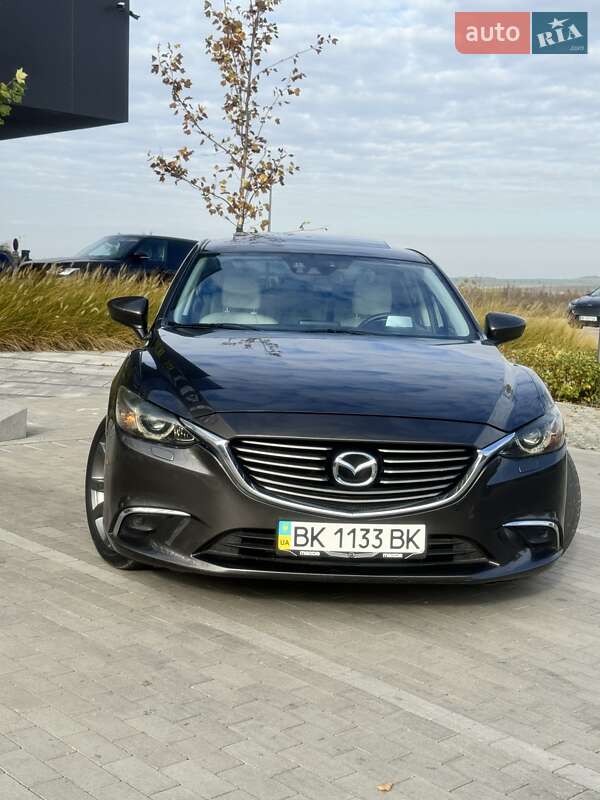 Седан Mazda 6 2016 в Ровно