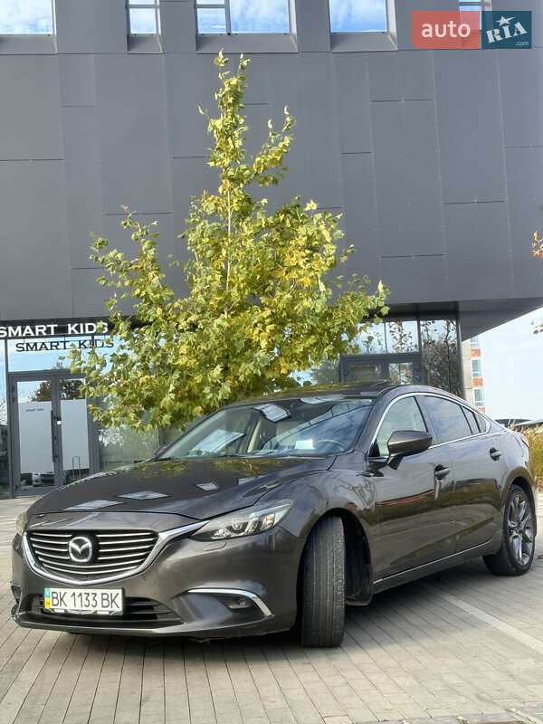 Седан Mazda 6 2016 в Ровно