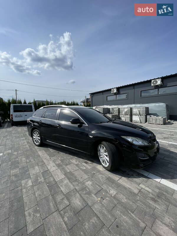 Универсал Mazda 6 2010 в Луцке