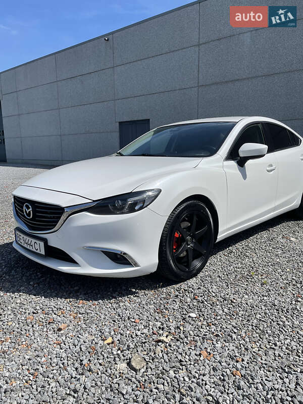 Седан Mazda 6 2016 в Миколаєві