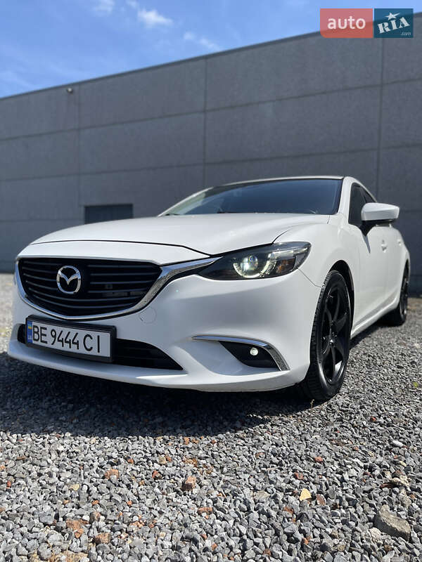 Седан Mazda 6 2016 в Миколаєві