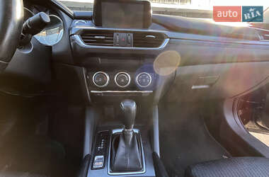 Седан Mazda 6 2015 в 