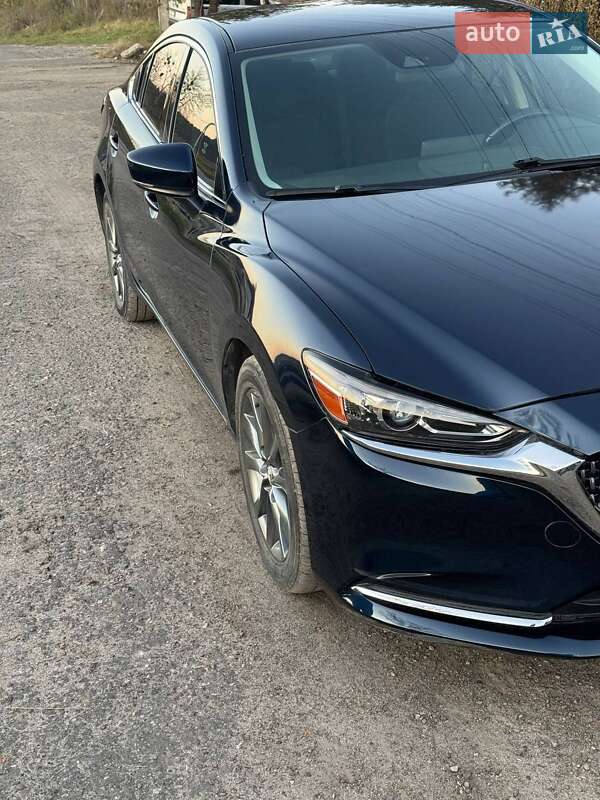 Седан Mazda 6 2018 в Львове