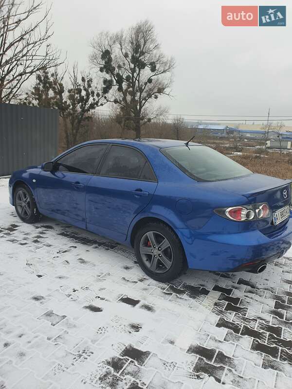 Седан Mazda 6 2003 в Стоянці