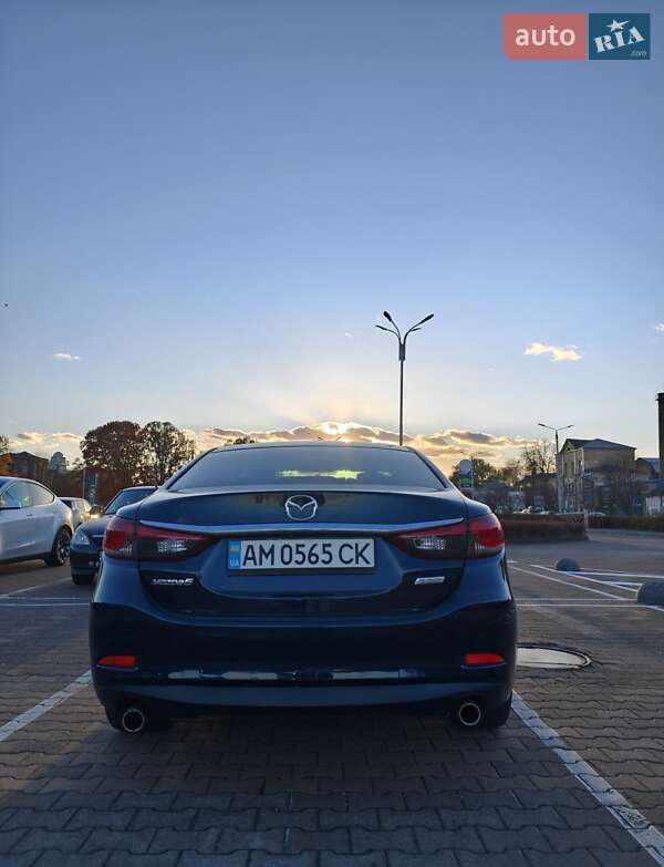 Седан Mazda 6 2015 в Житомире