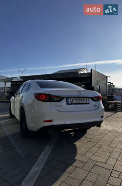 Седан Mazda 6 2015 в Тячеве