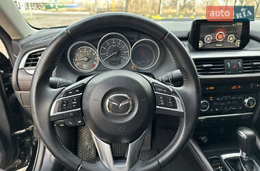 Седан Mazda 6 2016 в Каменском