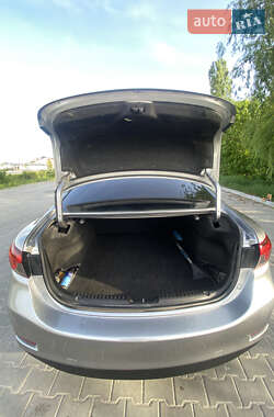Седан Mazda 6 2013 в 