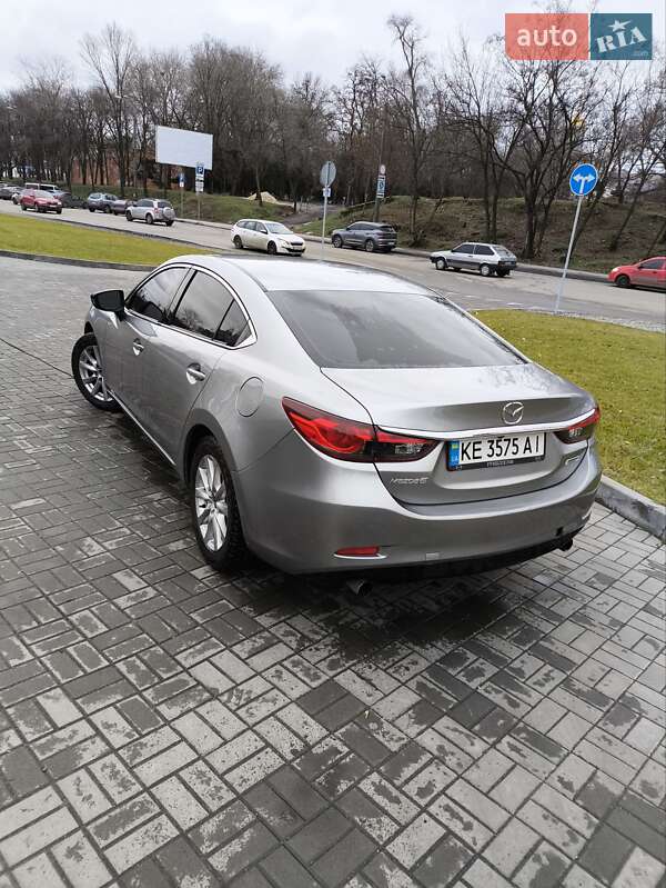 Седан Mazda 6 2014 в Днепре