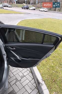 Седан Mazda 6 2014 в Днепре
