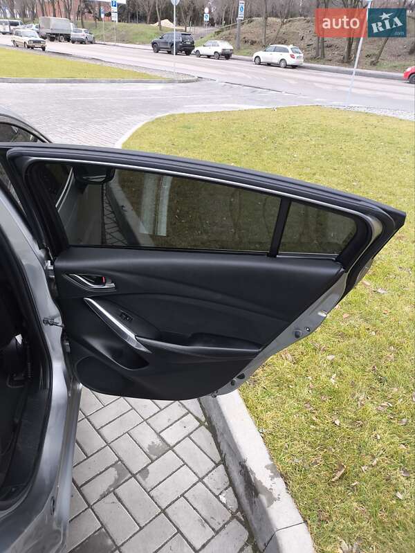 Седан Mazda 6 2014 в Днепре