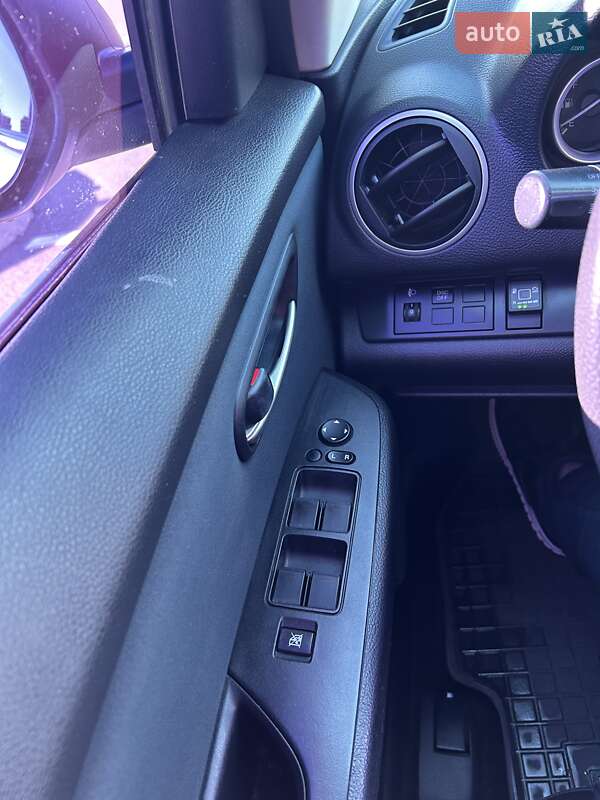Седан Mazda 6 2009 в Карловке