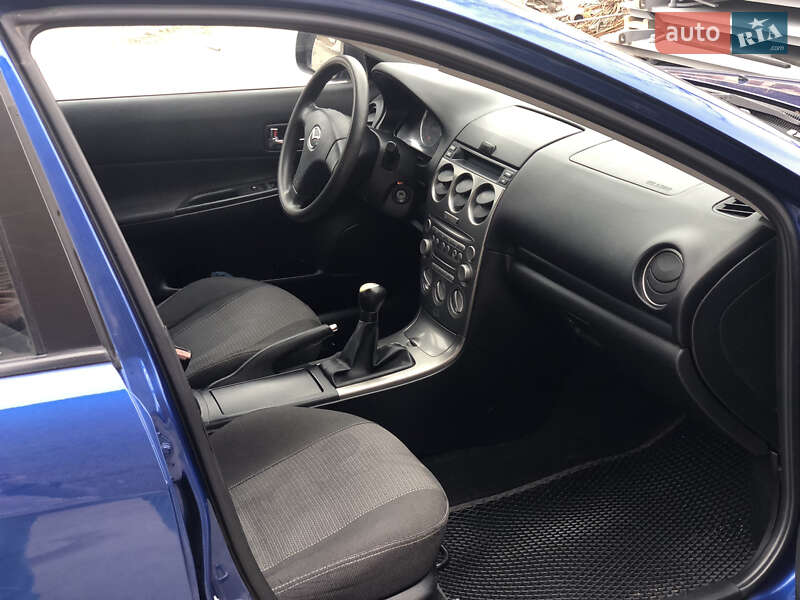 Седан Mazda 6 2003 в Запорожье