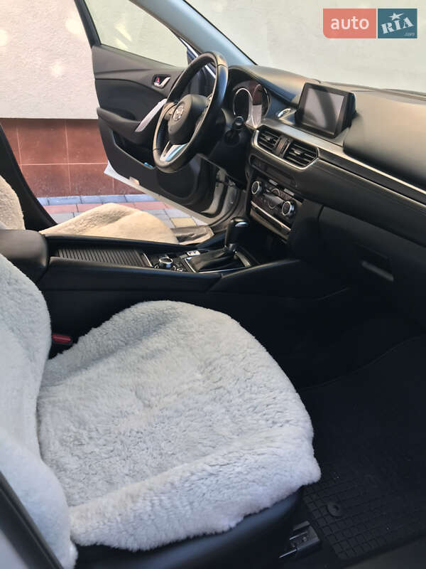 Седан Mazda 6 2015 в Ивано-Франковске
