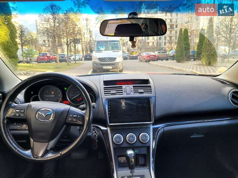 Седан Mazda 6 2011 в Бучі