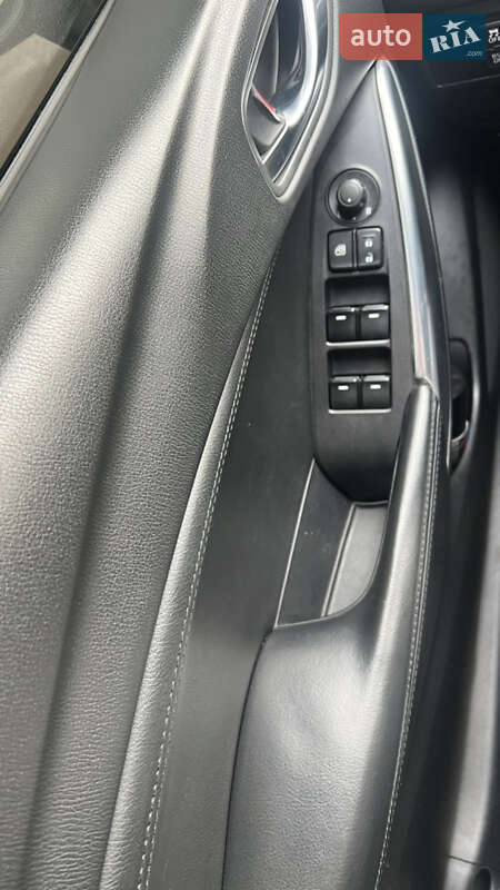 Седан Mazda 6 2014 в Конотопе