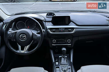 Седан Mazda 6 2015 в Киеве