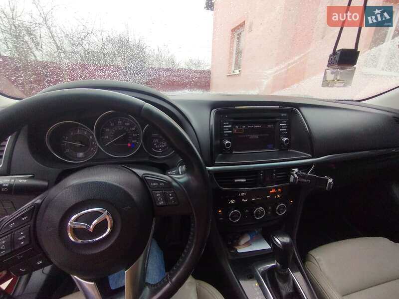Седан Mazda 6 2014 в Львові