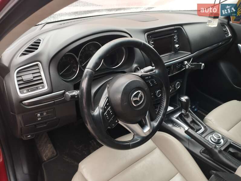 Седан Mazda 6 2014 в Львові