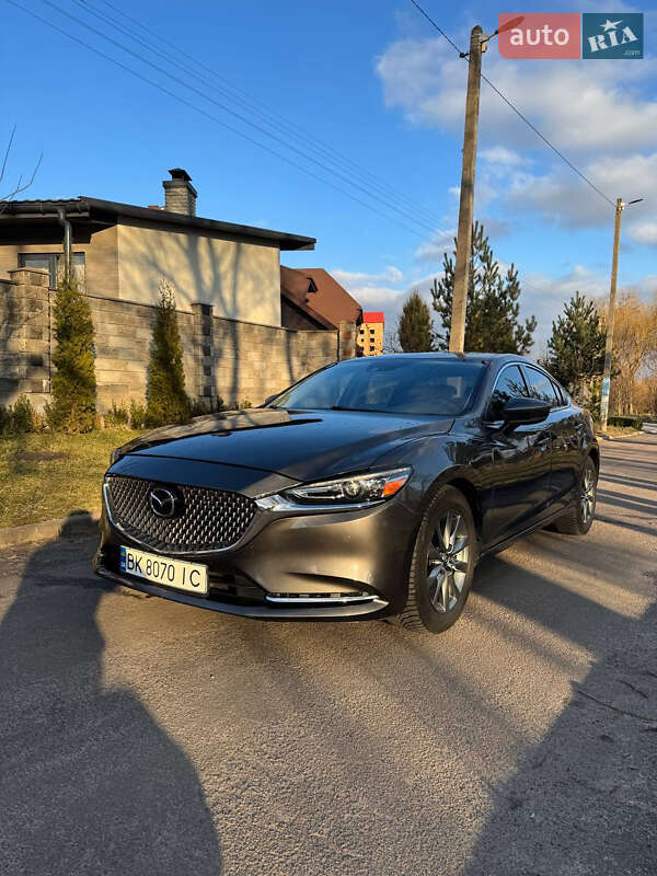 Седан Mazda 6 2018 в Ровно