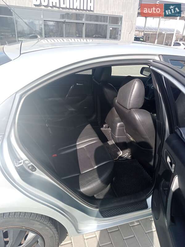 Лифтбек Mazda 6 2006 в Киеве фото 12 Лифтбек Mazda 6 2006 в Киеве