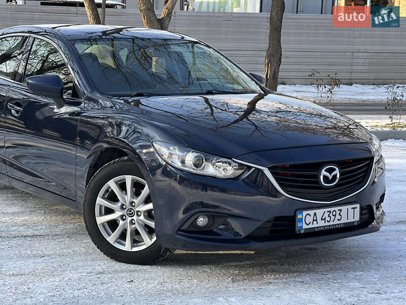 Седан Mazda 6 2015 в 