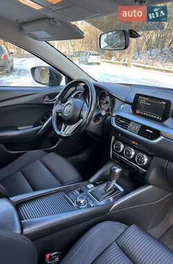 Седан Mazda 6 2015 в 