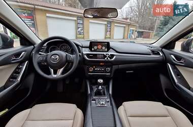 Седан Mazda 6 2016 в Днепре