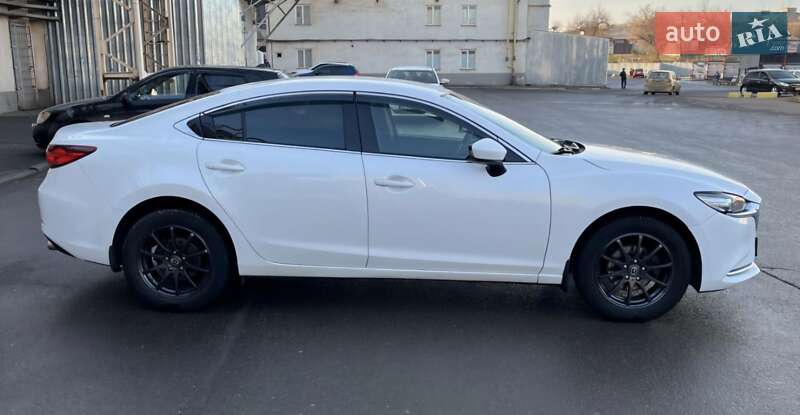 Седан Mazda 6 2014 в Кривом Роге