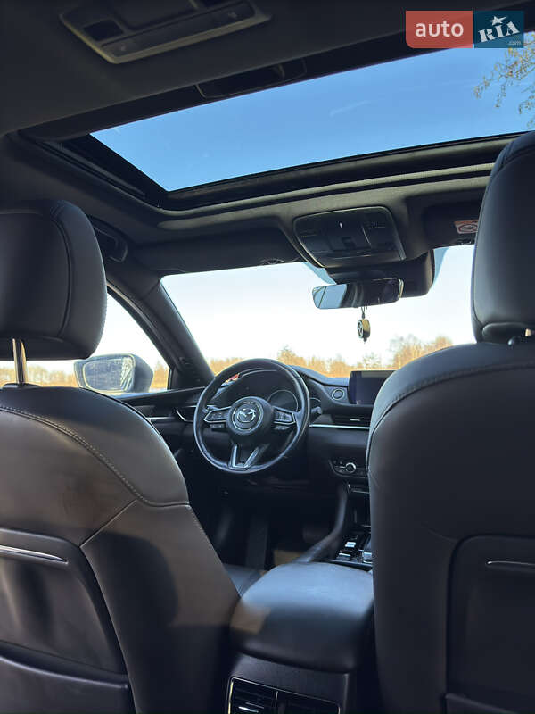 Седан Mazda 6 2019 в Коростене