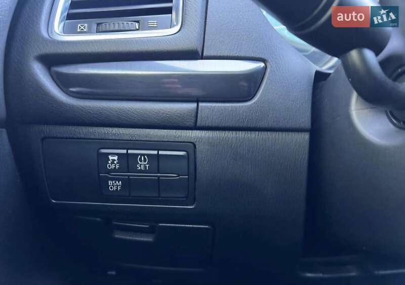 Седан Mazda 6 2014 в Кривом Роге