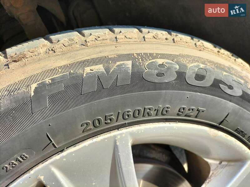 Седан Mazda 6 2005 в Запоріжжі