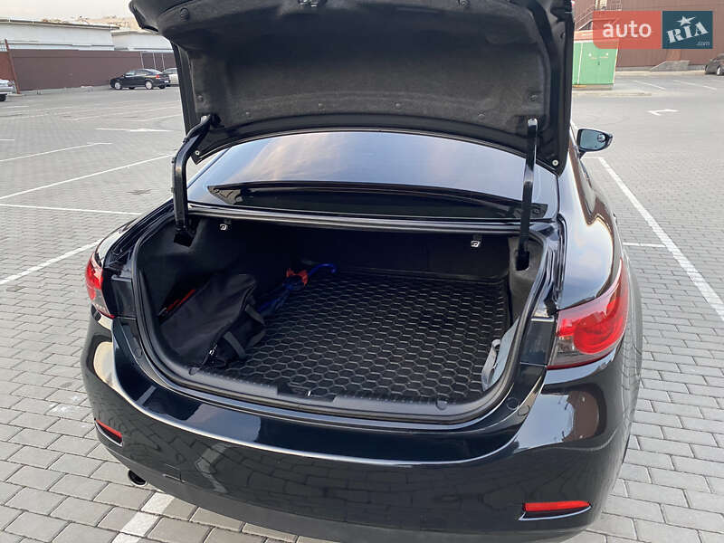 Седан Mazda 6 2014 в Черкассах