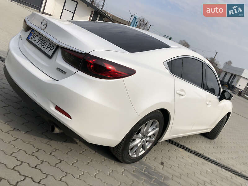 Седан Mazda 6 2012 в Яворове