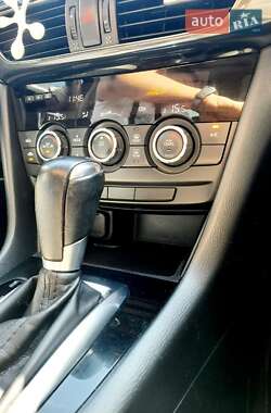 Седан Mazda 6 2014 в 