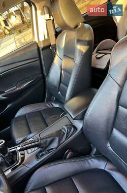 Седан Mazda 6 2014 в 