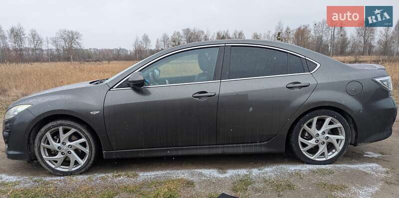 Седан Mazda 6 2011 в 