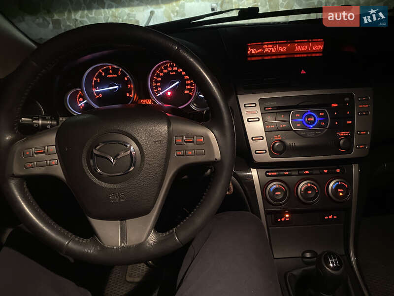 Лифтбек Mazda 6 2008 в Гайсине
