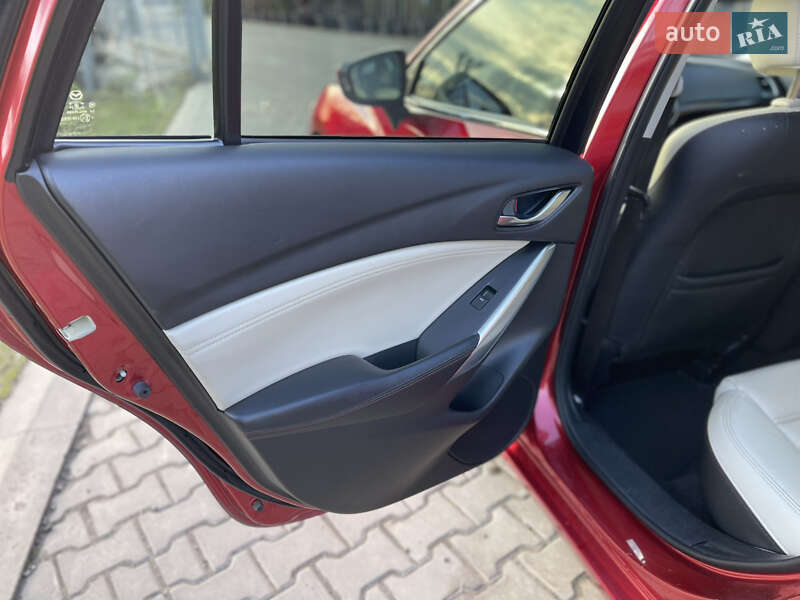 Универсал Mazda 6 2013 в Луцке